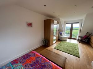 Photo 32- click for photo gallery